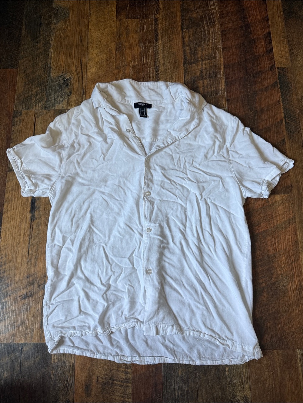 Forever 21 White Short-Sleeve Camp Collar Button-Down Shirt